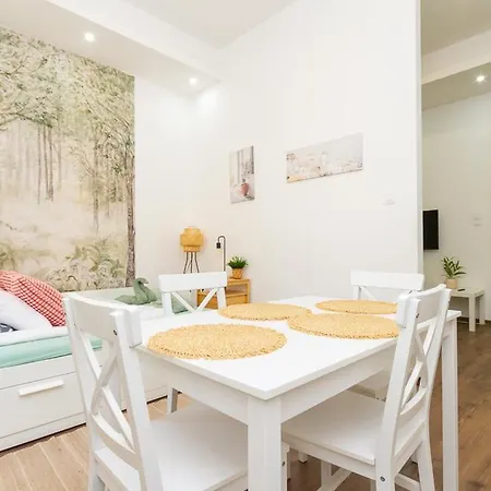 Kertesz Luxe By Nw * Budapest