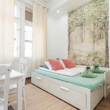 Kertesz Luxe By Nw アパート