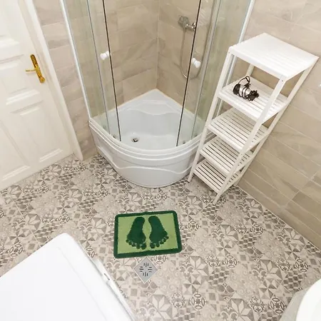 Kertesz Luxe By Nw アパート