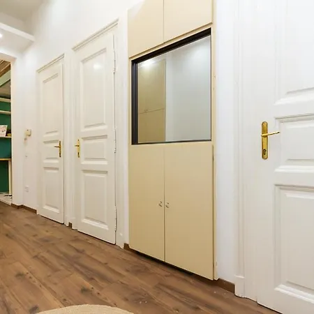 Kertesz Luxe By Nw 布达佩斯